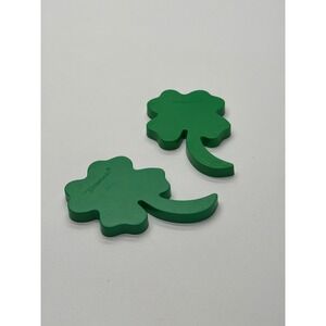 Tupperware Vintage Green Shamrock Cookie‎ Cutters Set of 2 4 Leaf Clover 1316-4